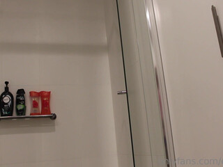 elle knox Blonde passion fingering both holes