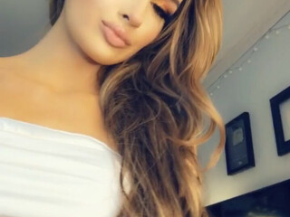 molly eskam Gorgeous mare jerks off pussy