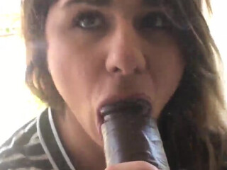 kikCrystina Rossi Busty mare is hammering her anus