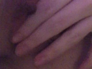 kikAlison Rey Wonderful lady fucks her holes