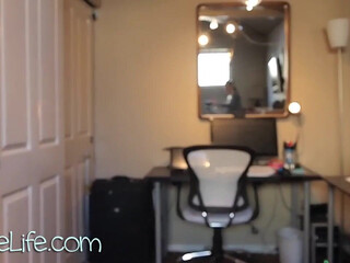 ka8eeowen  aka kateelife Cutie in free chat