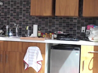 ka8eeowen  aka kateelife with a girlfriend lights like in youth