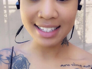 honey gold Tattooed woman fucks dildo