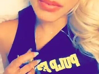 gwen singer Crazy Thing Sucks Dick