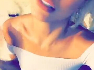 gwen singer Sexy lady stretches tight pussy