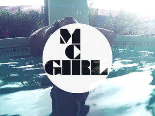 Holly Peers onlyfans Naughty bitch jerking shaved pussy