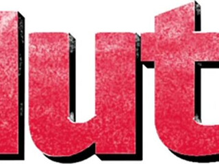 Holly Peers onlyfans Blissful chick strips small tits