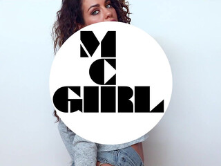 Holly Peers onlyfans Tattooed babe dick herself wild