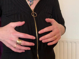 BoltOnWife (@boltonwife) onlyfans Pretty girl puts on beautiful boobs