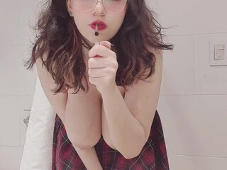 miki blue onlyfans 25 September 2021