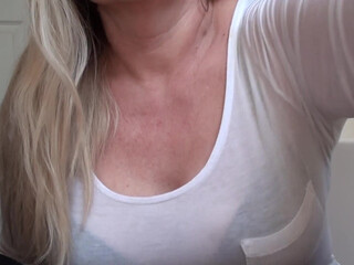 Violet Bliss (@violetbliss) onlyfans Latin babe masturbates