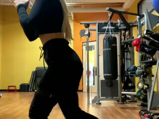 toneupwithtay Lovely girls pose in free chat