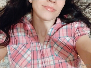 sisgreen onlyfans Blonde with tattoo caresses huge boobs