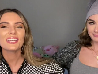 shiaswordgirl Cute Shmara pulls pussy