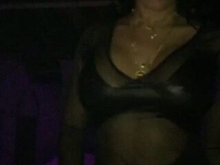 LunaStar Charismatic trash masturbating pussy