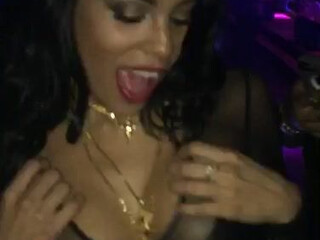 LunaStar Hot aunt fucks juicy anus