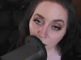 dovey Fluffy harlot fucks pussy with phallus