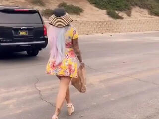 brittanya razavi Curvy devil fingering with rubber dick