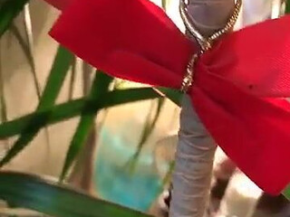 Maud Suicide Crazy Curva gently pulls pussy