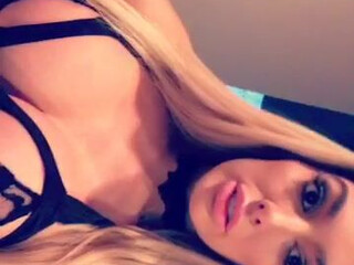 Lynaritaa Little Maiden fucks herself dildo