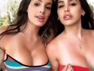 Lynaritaa Appetizing slut furiously shoves vegetables in her cunt