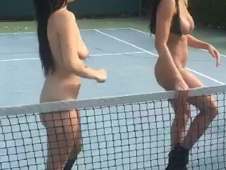 LunaStar Crazy Quin jerks off anus and massages pussy