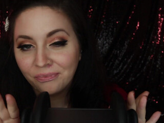 dovey Cute queen gently caresses her pussy