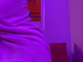 chlobodyyyvip Cool girl masturbates anus