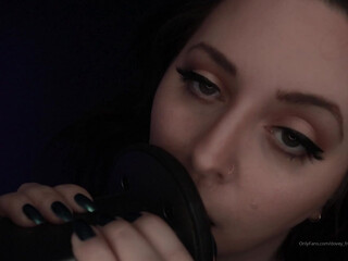 dovey Blonde girl masturbates relish vagina