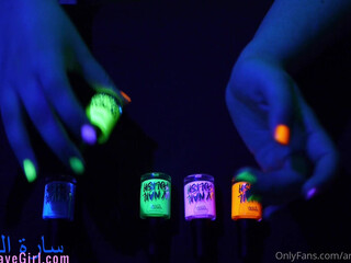 arabicslavegirl Beautiful chick boasts big boobs