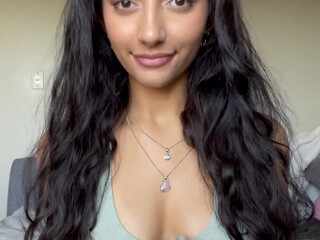 JasminX onlyfans Cute brunette with natural tits chatting in fries