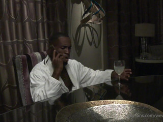 Pressure (@wewantpressure onlyfans Perfect chick shows elastic buttocks