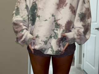 Lia Young whore shows her charms