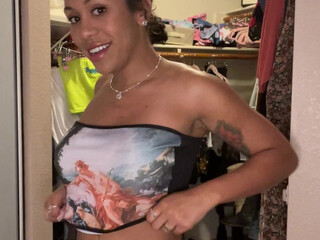 bby Big boobed bitch licks dildo