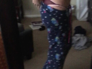 Scarlit Scandal  onlyfans Cute chick strokes the cap