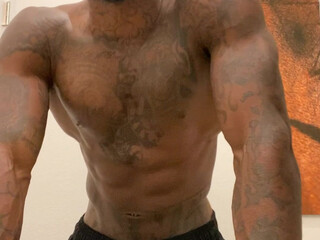 Pressure (@wewantpressure onlyfans Blond with piercing sucking strap-ons