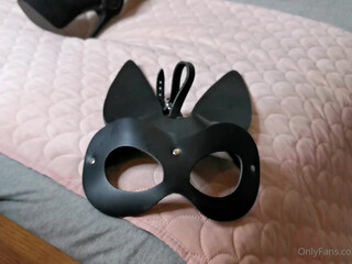 Holly Hart aka holly Sultry confused talks in fries