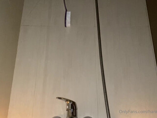 Hannah James aka hannahjames710 onlyfans Busty bitch massages her pussy and nipples