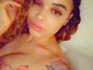 prettygirlissues onlyfans Ardent beauty fondles intimate places