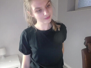 lana_heisstt Beauty in stockings jerking her pussy with a phallus