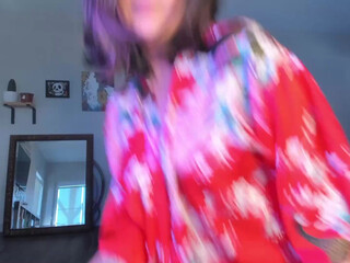 doubedeesarai Cute brunette girl masturbates passionately