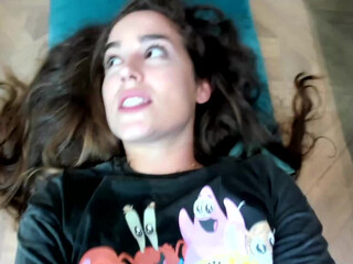 yourlittlepervert fucks herself in red dildo