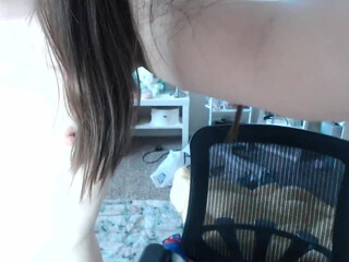 yummykimmy96 Beautiful chick takes off her underwear