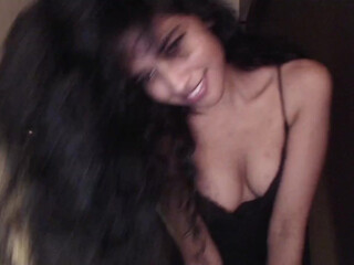 mariyya Shlendra with big tits gets naked in private