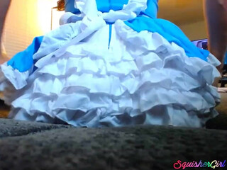 squishergirl Sexy lady fucks both holes