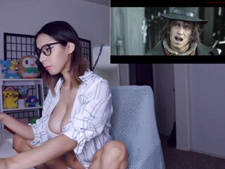 senrii Cute lady gives a beautiful body