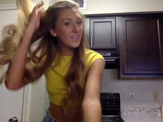 addisonvodka Slender friends masturbating pussies