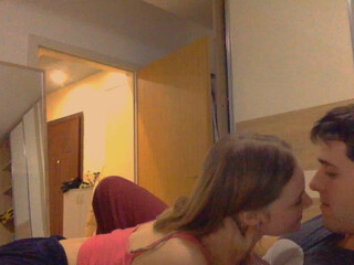 bbubbleboop Hot shlendra caresses big tits