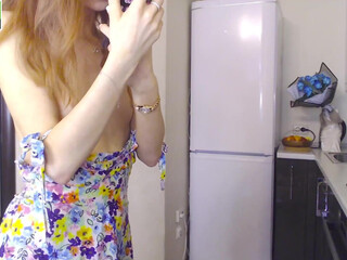 themariabellucci Beautiful chick jerks off her cunt