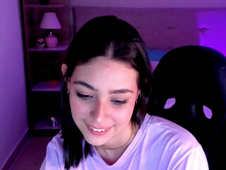 victoria_casas Stocking beauty fucks her shaved cunt